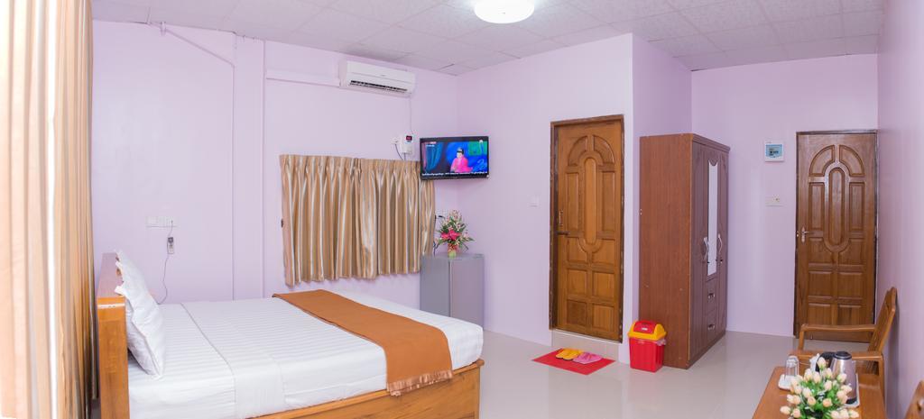 Aung Tha Pyay Hotel 3 Γιανγκόν Δωμάτιο φωτογραφία