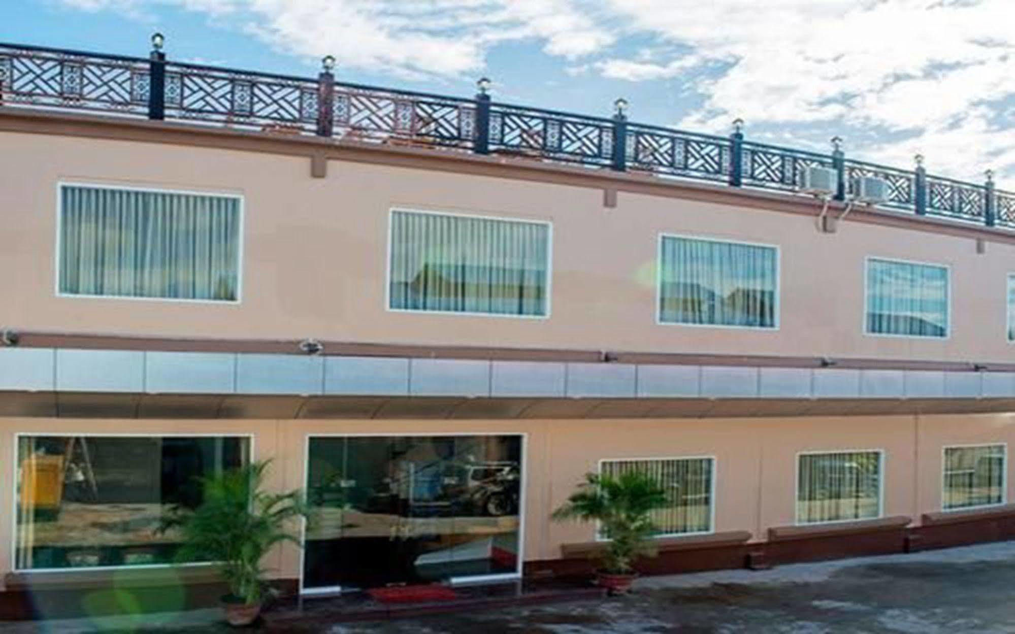 Aung Tha Pyay Hotel 3 Γιανγκόν Εξωτερικό φωτογραφία