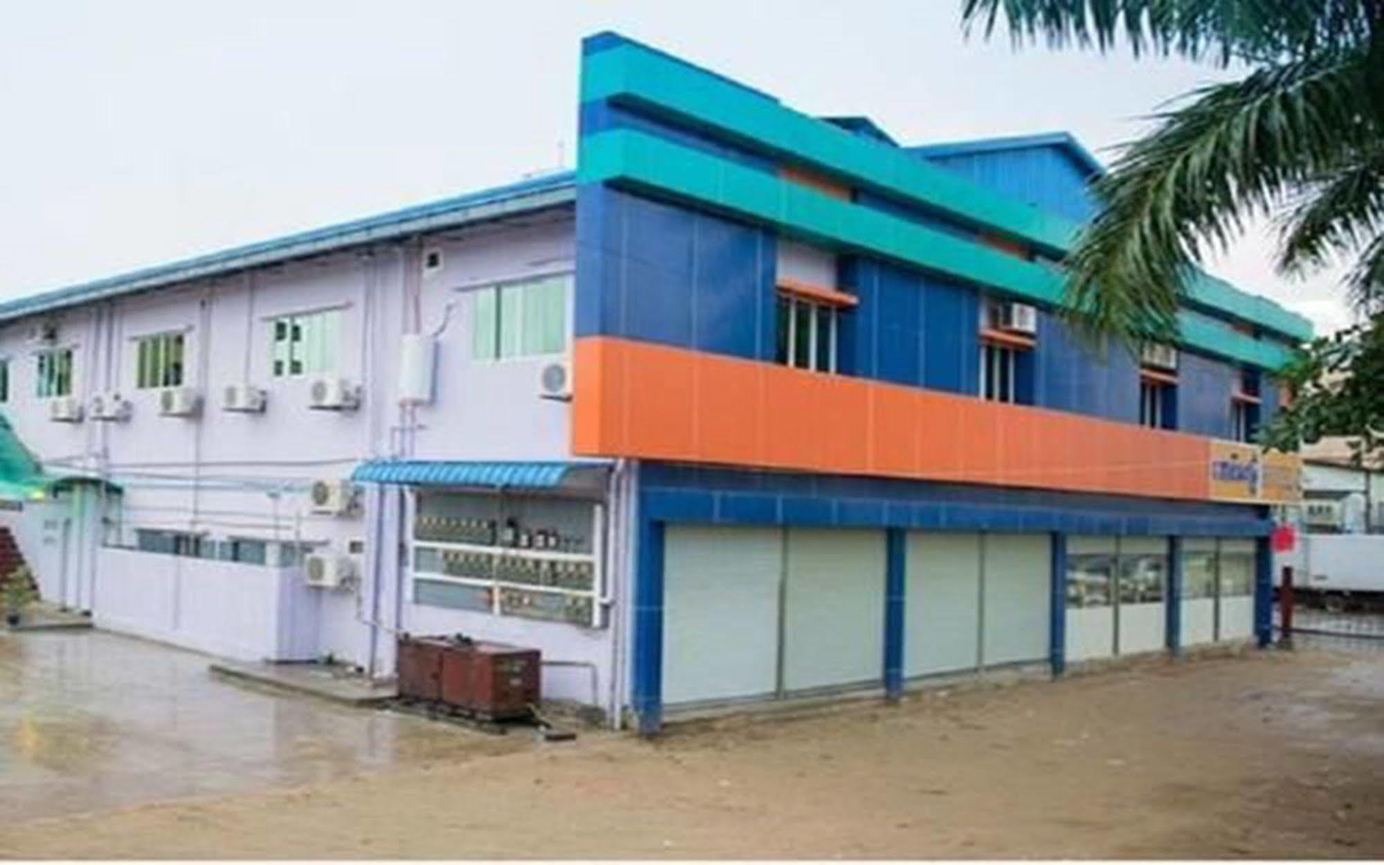 Aung Tha Pyay Hotel 3 Γιανγκόν Εξωτερικό φωτογραφία