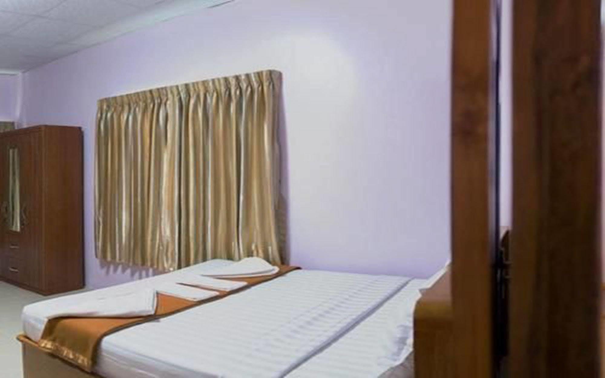 Aung Tha Pyay Hotel 3 Γιανγκόν Εξωτερικό φωτογραφία