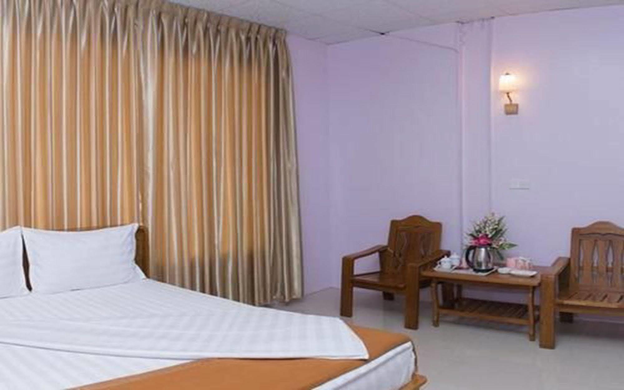 Aung Tha Pyay Hotel 3 Γιανγκόν Εξωτερικό φωτογραφία